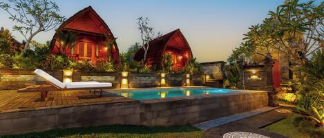Deluxe Double Room, Pool View