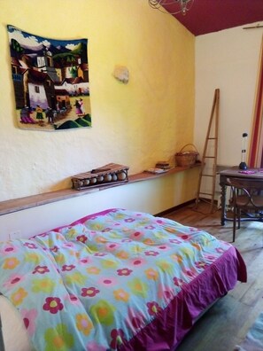 9 chambres, fer et planche à repasser, Wi-Fi