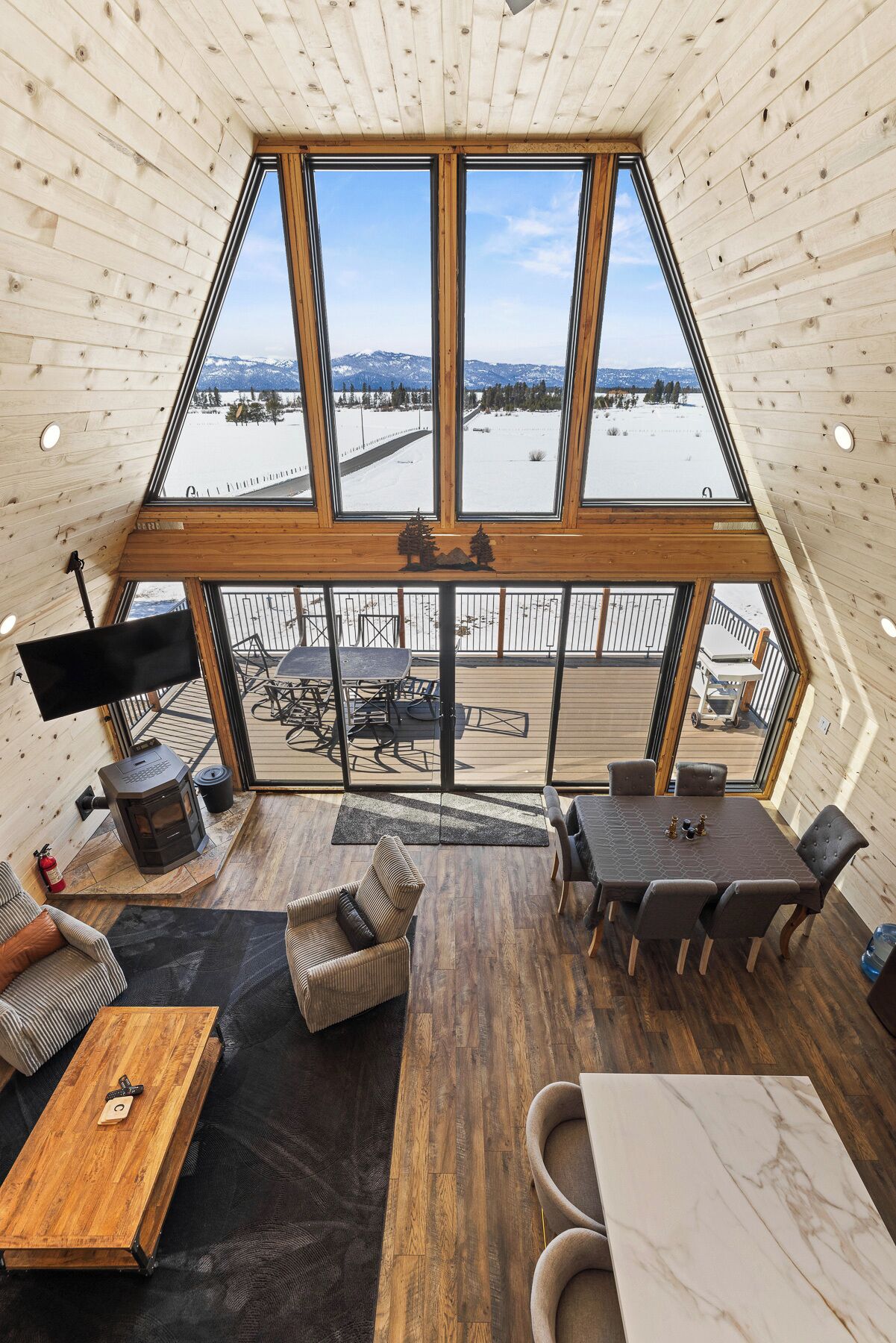 TV connectée, cheminée