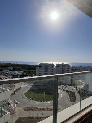 Apartment | Balcony - MAMAD - Achziv Beach Stylish Stay by Sea N' Rent (Nahariya)