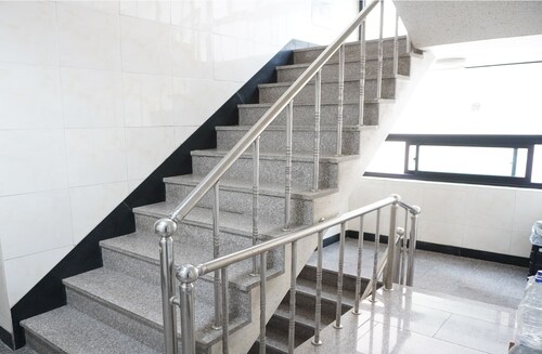 MINNY HOUSE 305. New Open. Best location in Hongdae. Close to hongdae sta.