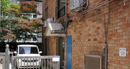 MINNY HOUSE 305. New Open. Best location in Hongdae. Close to hongdae sta.