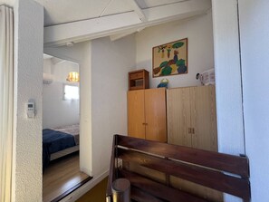 1 bedroom, free WiFi - Villa 5 pers, Mezzanine, WIFI, Aircon, Parking, near Beach (Le Barcarès)
