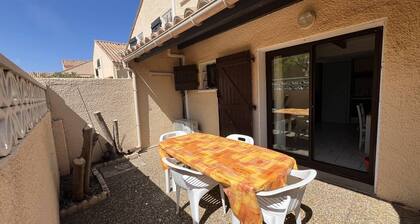 Villa 5 Pers, Mezzanin, WIFI, Klima, Parkplatz, nahe Strand