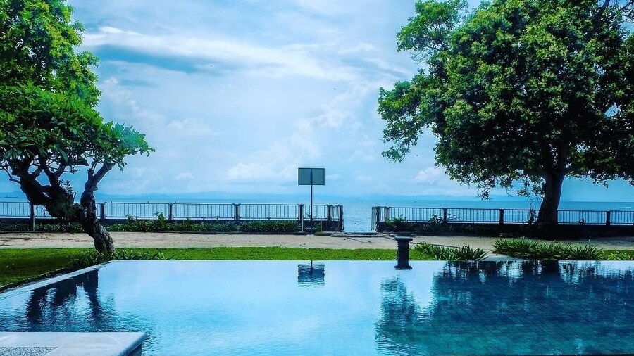 Mascot Beach Hotel Senggigi