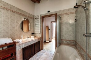 Apartment, Mountain View | Bathroom