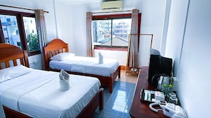 Twin Room, City View | Desk, blackout drapes, free WiFi, bed sheets - Walking Street Hotel (Vang Vieng)