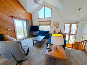 Smart-TV, DVD-Player, Bücher