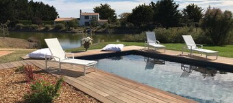 Villa for 10 with swimming pool and garden