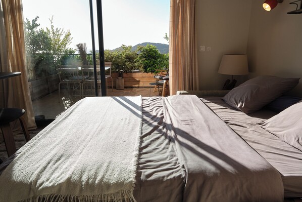 Bügeleisen/Bügelbrett, WLAN, Bettwäsche