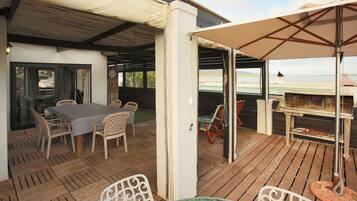 Family House, Lagoon View | Terrace/patio