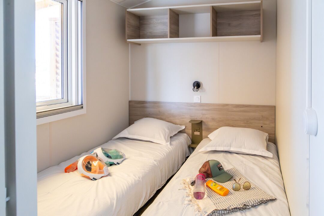 Mobile Home Premium | Ameublement personnalisé, Wi-Fi gratuit, draps fournis
