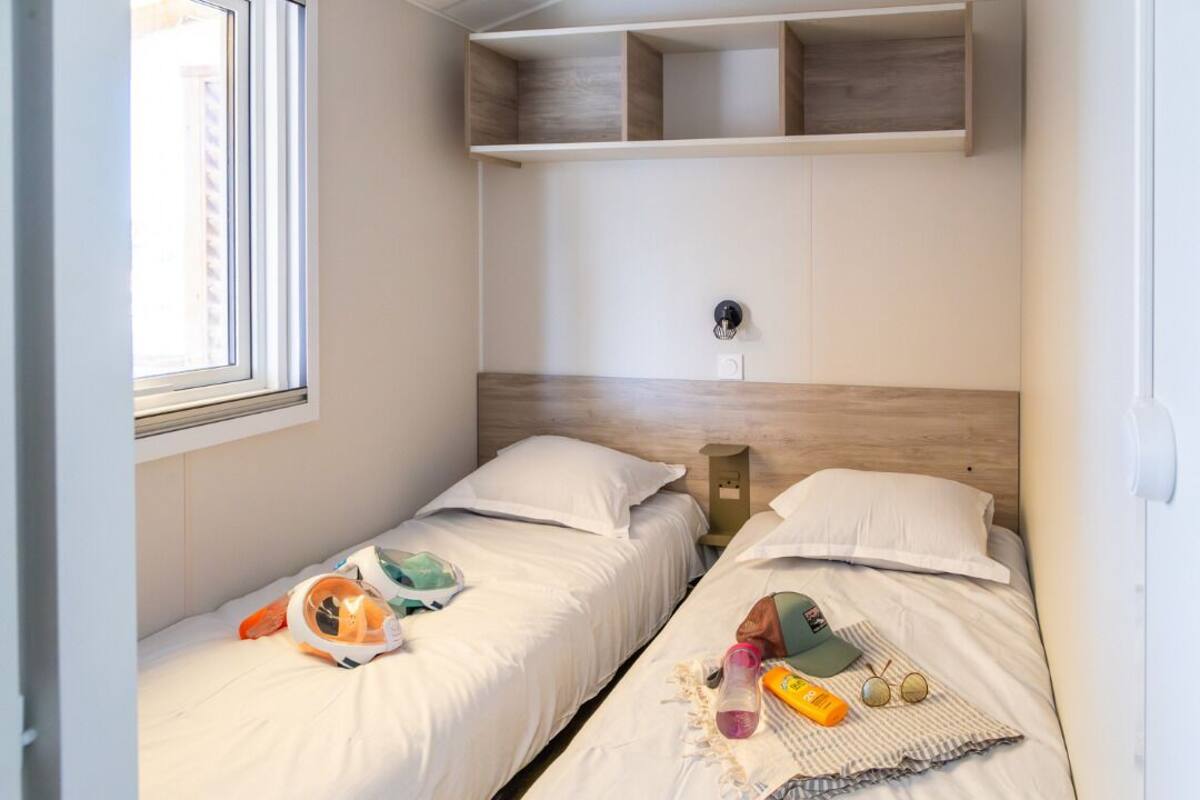 Premium stacaravan | Individueel gemeubileerd, gratis wifi, beddengoed