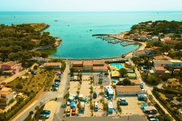 Exterior - Camping Domaine des Tamaris (Martigues)