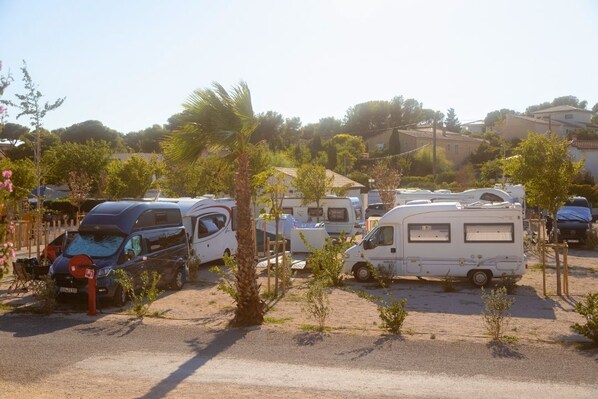 Exterior - Camping Domaine des Tamaris (Martigues)