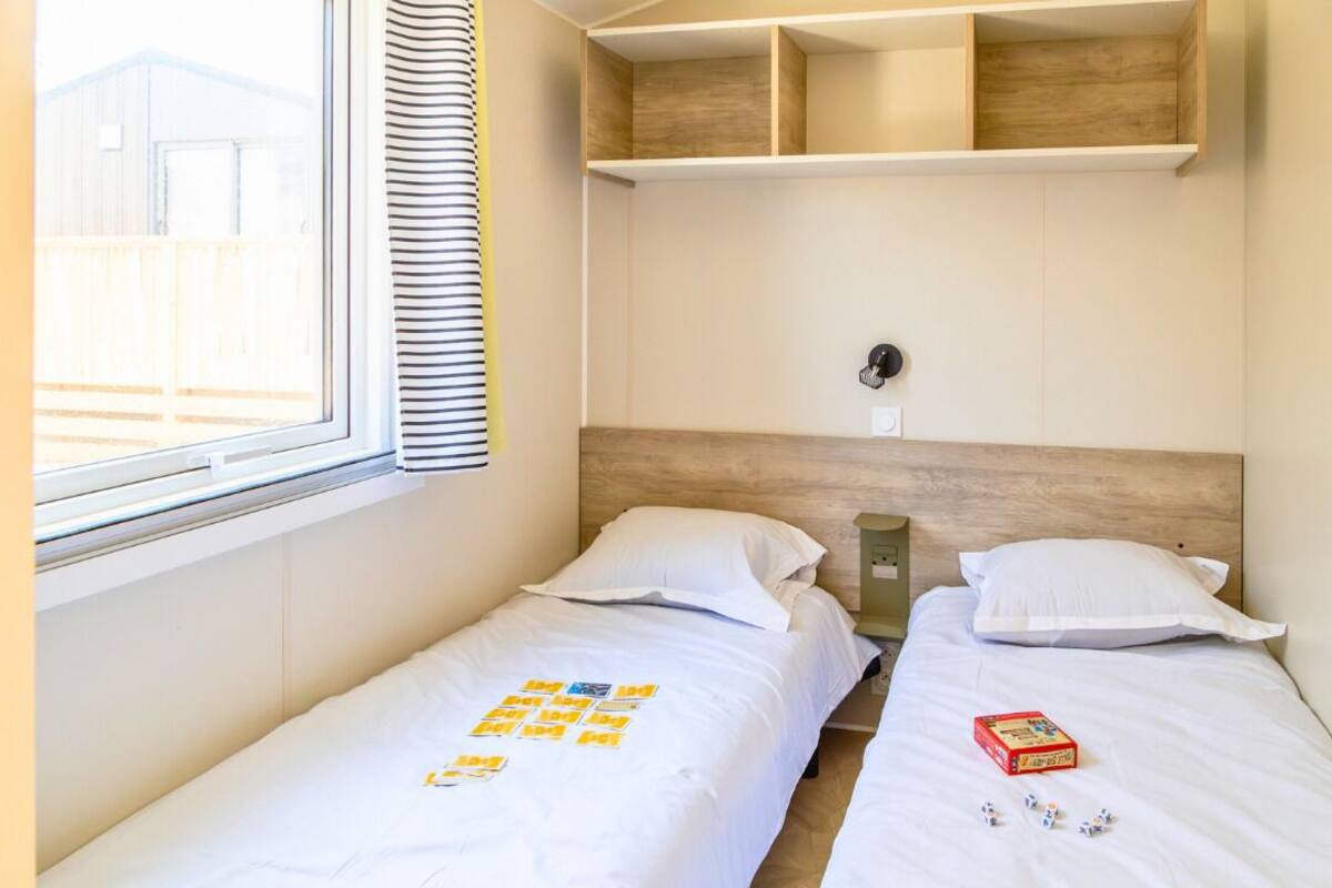 Premium stacaravan | Individueel gemeubileerd, gratis wifi, beddengoed