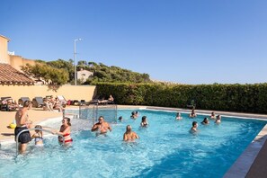 Outdoor pool - Camping Domaine des Tamaris (Martigues)