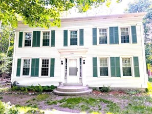 Exterior - Curtis Farmhouse (Fennville)