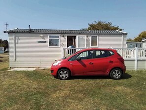 Property grounds - Sleep4 Cabin - Self-checkin, Free Parking, Petok (Lowestoft)