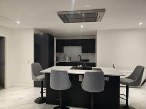 Standard Apartment | Private kitchen - Nairn Nights (Nairn)