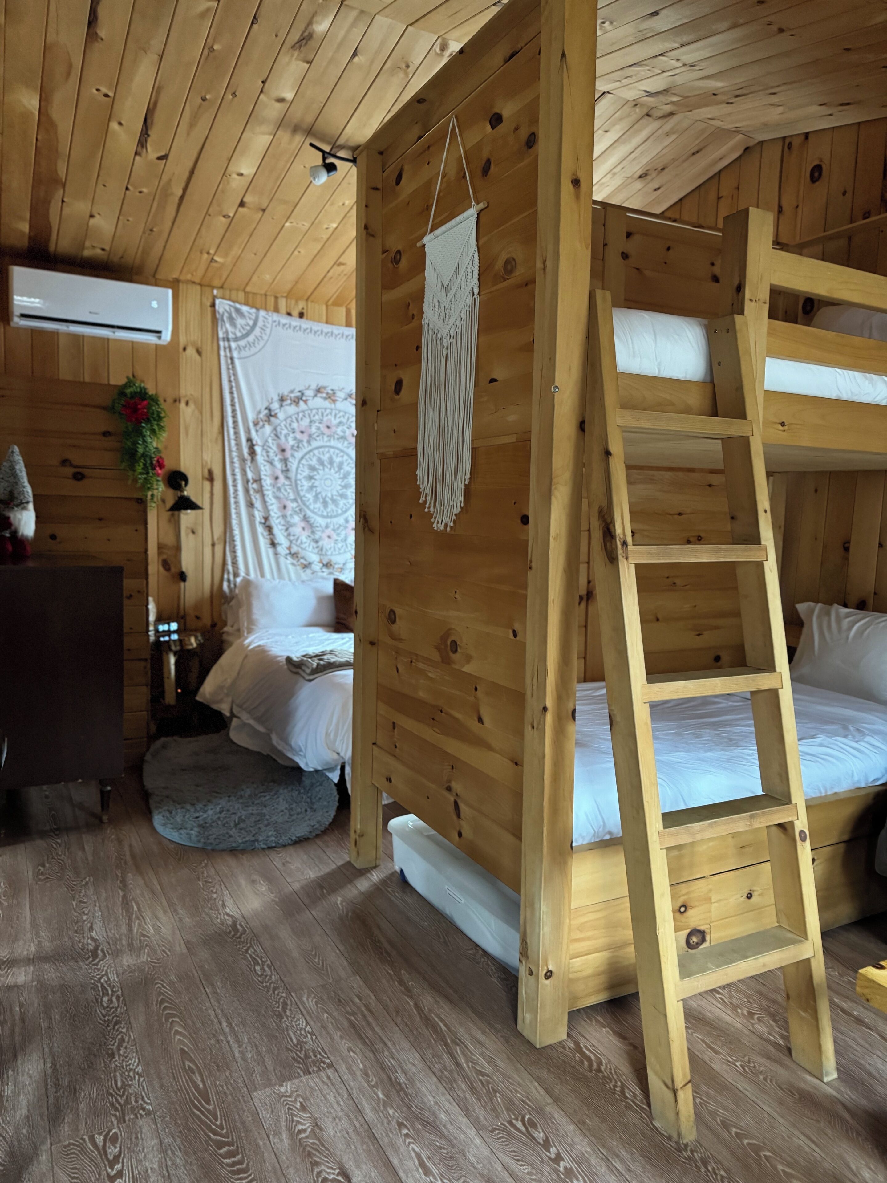 Standard Chalet | Living area