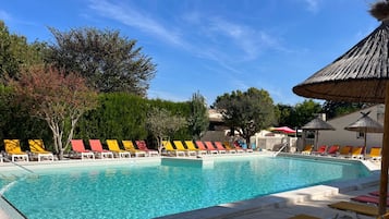 Outdoor pool, sun loungers