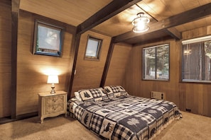 Ferienhütte, Mehrere Betten, Terrasse, Bergblick (Truckee Cabin Getaway)