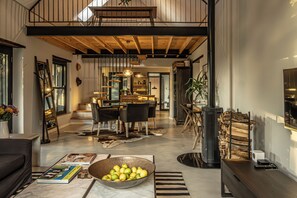 Villa Luxe, vue montagne | Restauration dans la chambre