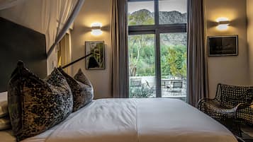 Luxury Villa, Mountain View | Laptop workspace, iron/ironing board, free WiFi