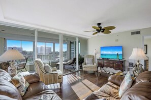 TV - Gulf Breeze - Vanderbilt Beach - Bayside (Naples)