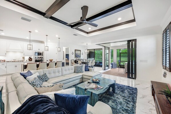 TV - Winding Cypress - PET-FRIENDLY HOME IN A RESORT-STYLE COMMUNITY (Naples)