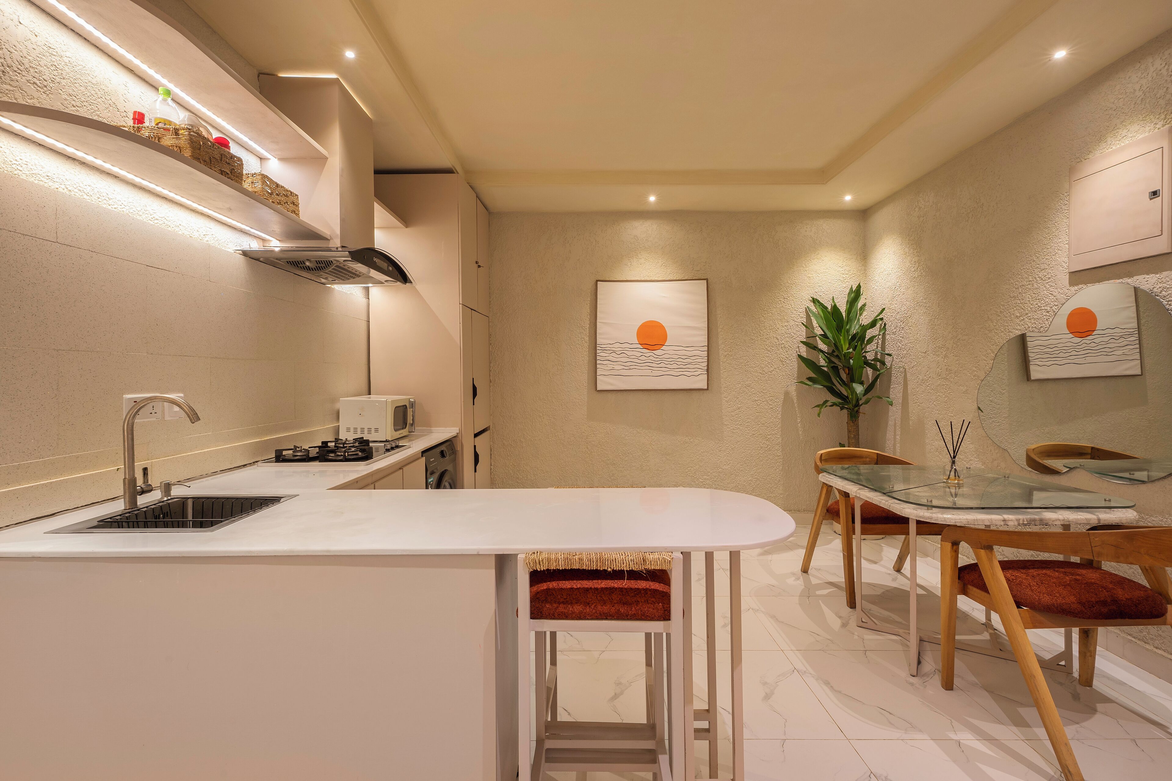 Kühlschrank, Mikrowelle, Ofen, Herdplatte