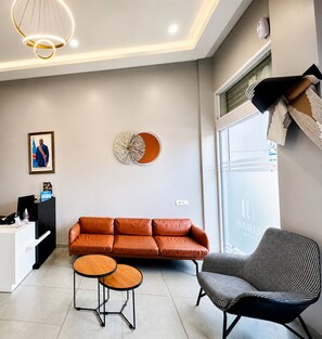Reception - Ixoras Hotel Lemba (Kinshasa)