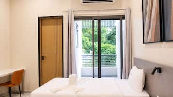 Superior Twin Room | Balcony view
