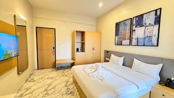 Deluxe-Doppelzimmer | Zimmersafe, Schreibtisch, laptopgeeigneter Arbeitsplatz