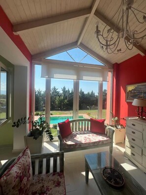 Villa | 4 bedrooms, Internet