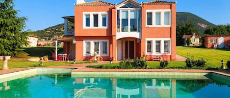 4 bedrooms, Internet