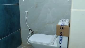 Deluxe Double Room, Mountain View | Bathroom | Shower, free toiletries, towels, soap
