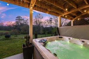 Bain à remous extérieur