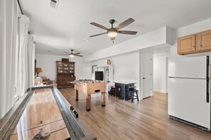 Spielezimmer