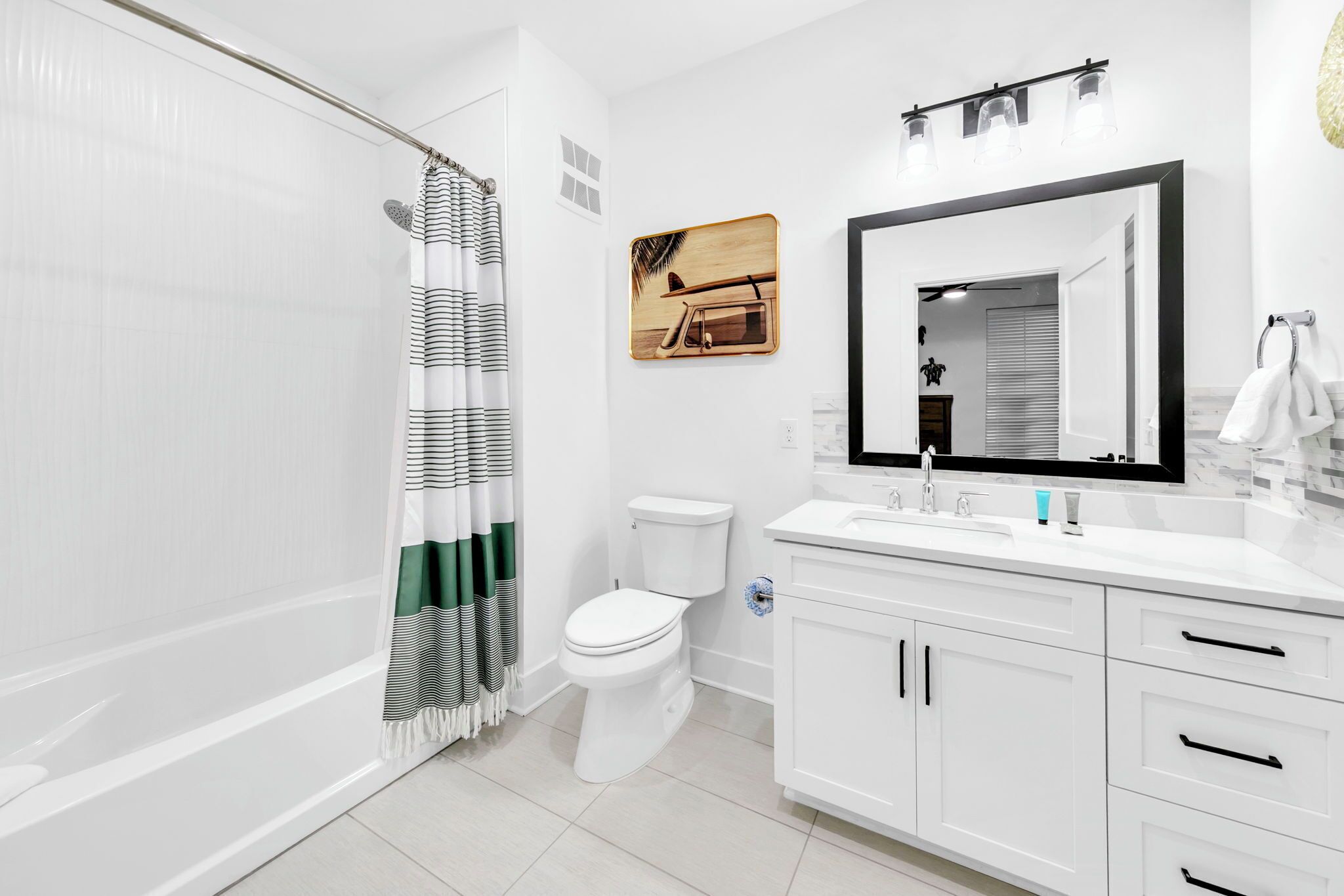 Guest Bathroom 2