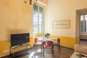 패밀리 아파트, 침실 여러 개 (Precious Apartment Genova Historic) | 다이닝