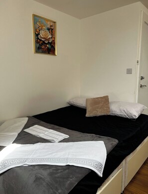 1 bedroom, WiFi, bed sheets - Lovely private room with a private bathroom (Birmingham)