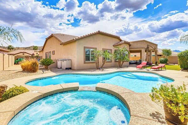 Backyard Oasis W/ Fire Pit: Laveen Village Retreat - Phoenix, AZ
