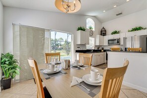 Nhà (3 Bedrooms) | Nội thất