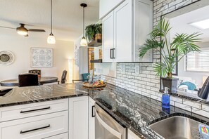 House (3 Bedrooms) | Interior - NEW Listing! Gorgeous Poolside Views: Havasu Haven (Lake Havasu City)