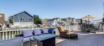 Walk to Beach: Waterfront Mantoloking Gem w/ Deck!