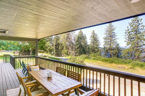 Family Home 6 Mi to Dtwn Cda: Lake & Sunset Views!