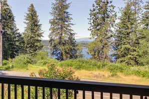 Interior - 30 Mins to Ski Resorts & December Specials! (Coeur d'Alene)