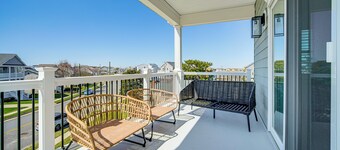 브리간틴 비치 근처: 집, 데크 2개 있음